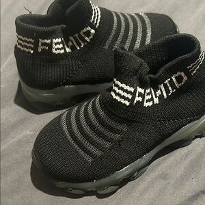Fenid baby/toddler shoes